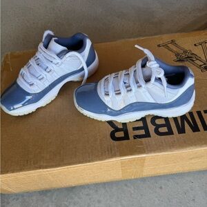 Jordan Kids Sneakers in Blue and White